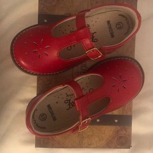 Footmates apple red shoes size 8.5